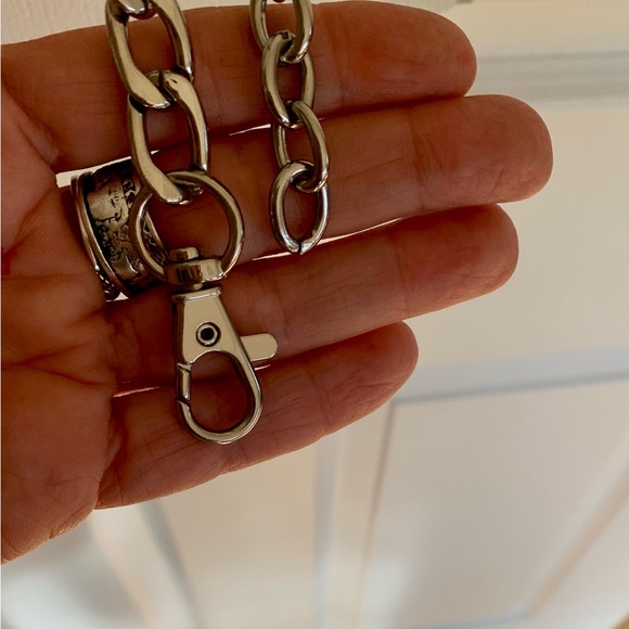 Belt - Picture 3 of 5